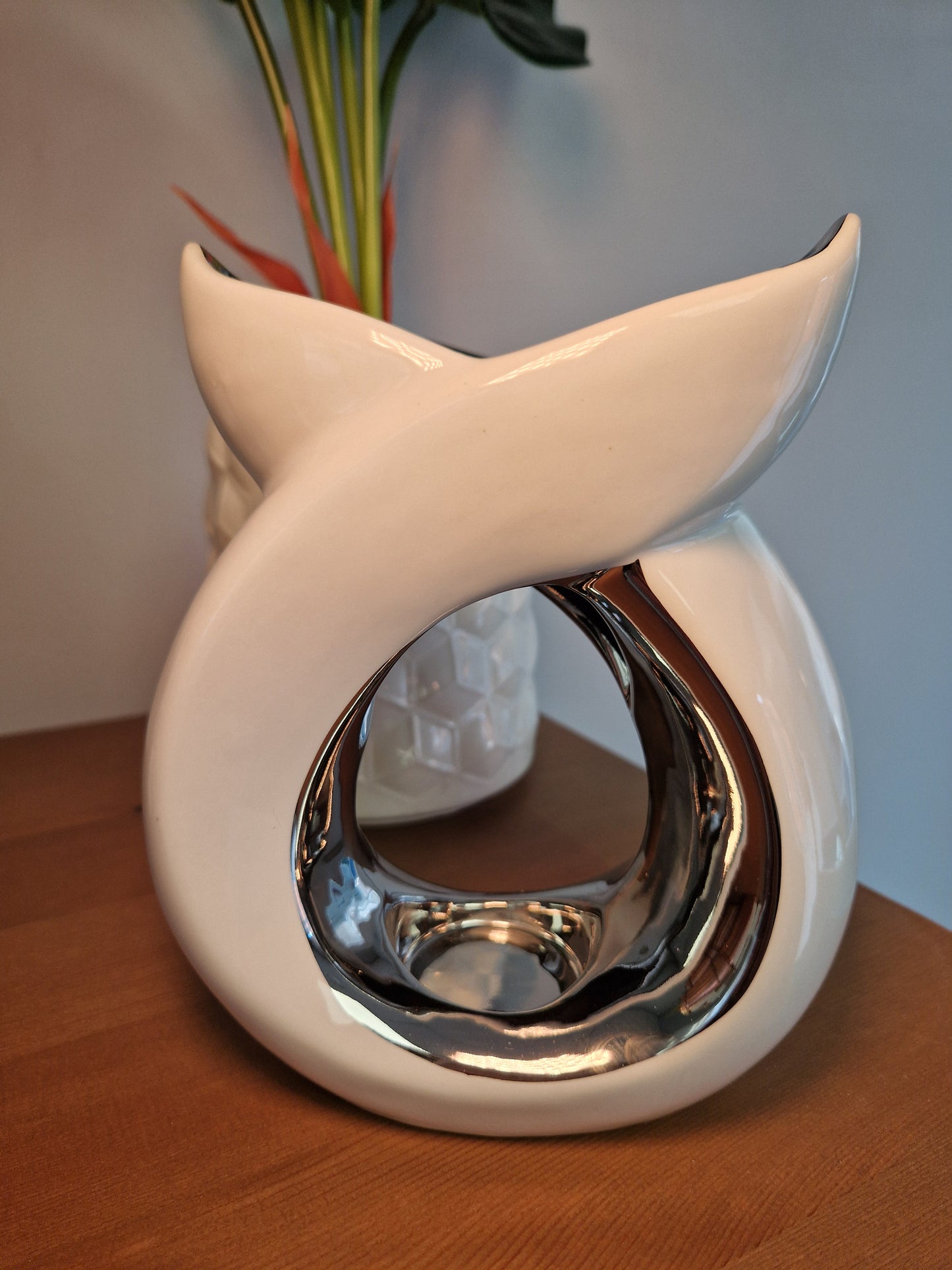 Cross Over Wax Burner